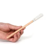 Bâton d'allumage pour ventouses dans la main